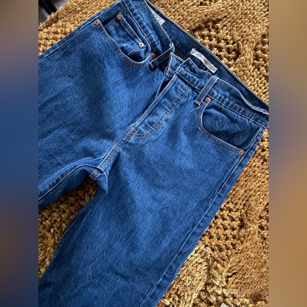 Levi’s Women'sWedge Straight Leg Blue Jeans - Picture 2 of 10